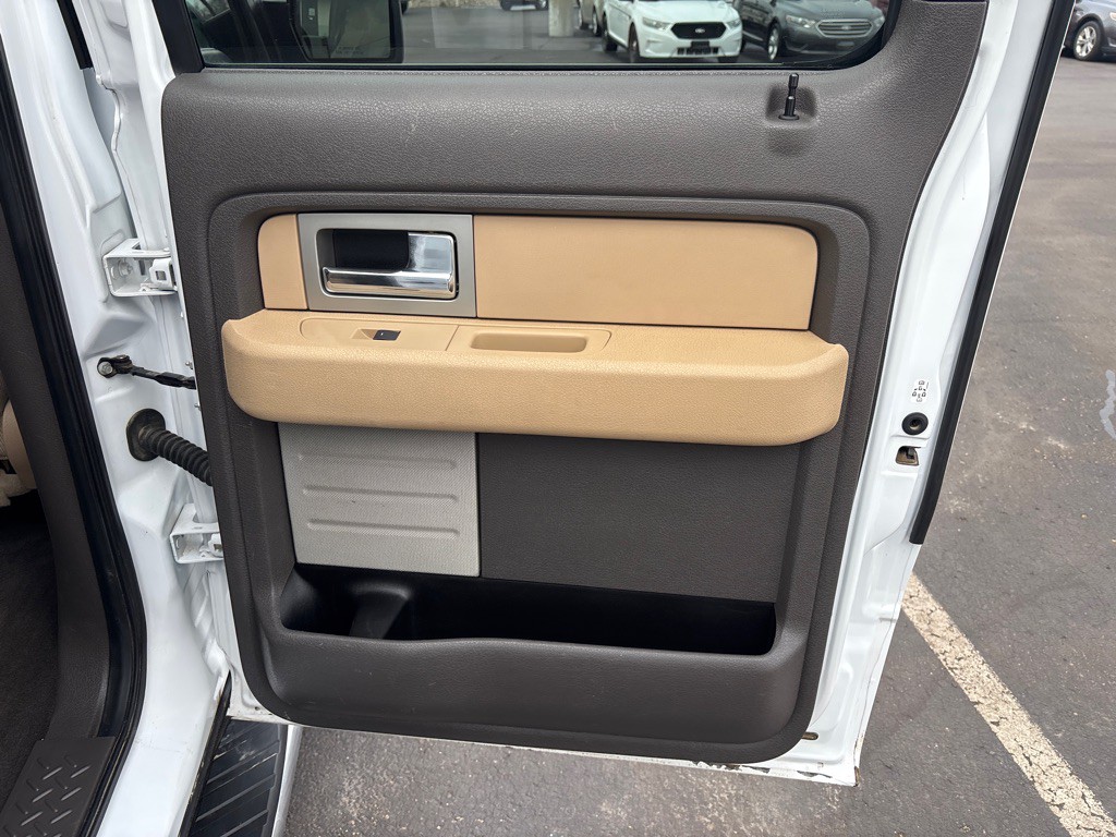 2011 Ford F-150 Image 24