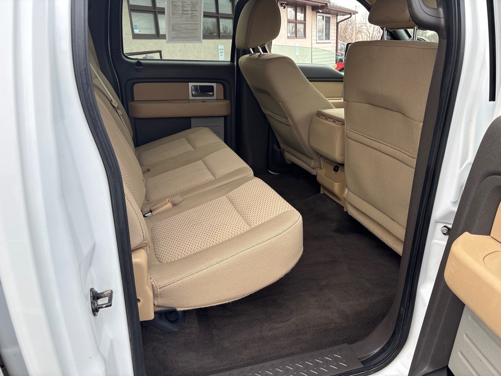 2011 Ford F-150 Image 25