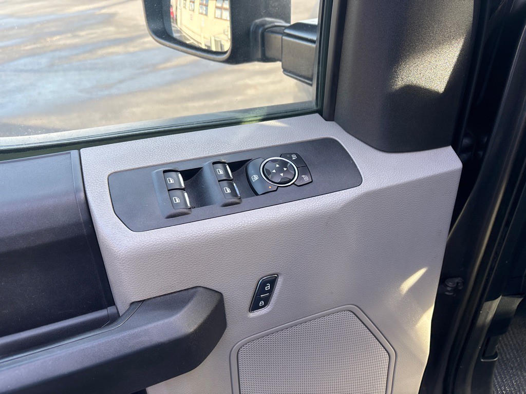 2017 Ford F-250 Image 10