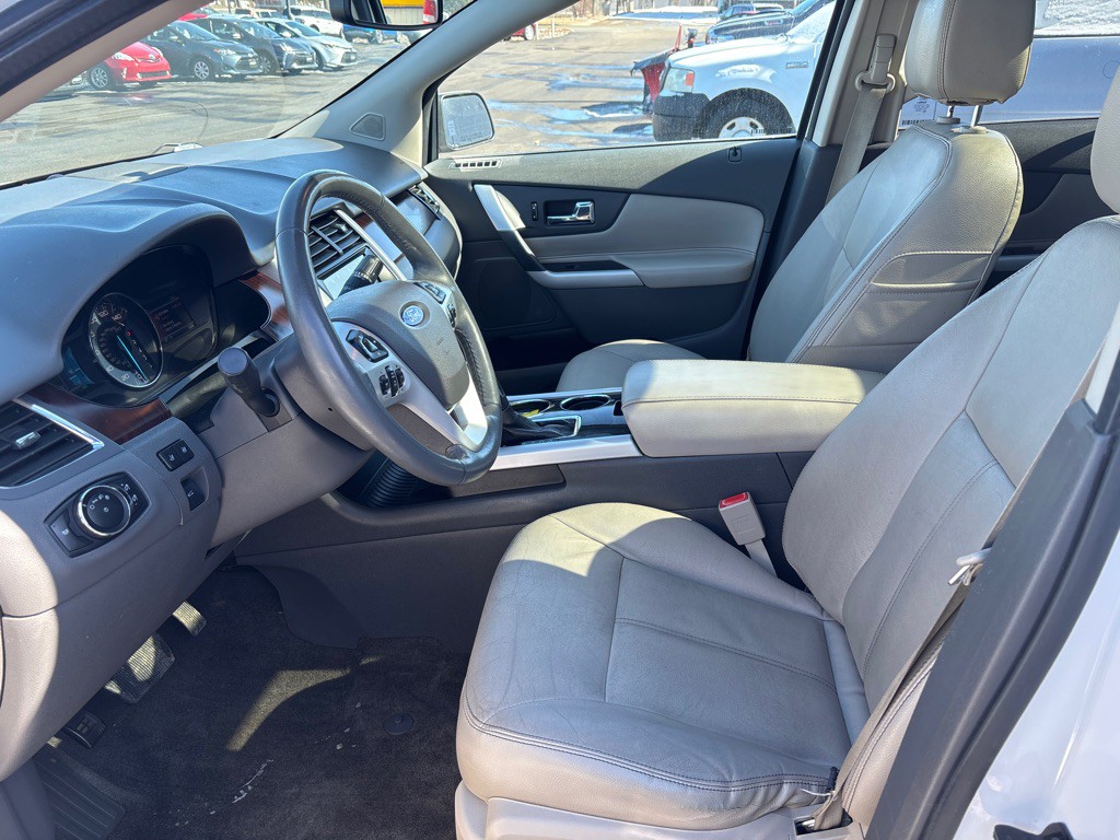 2014 Ford Edge Image 12