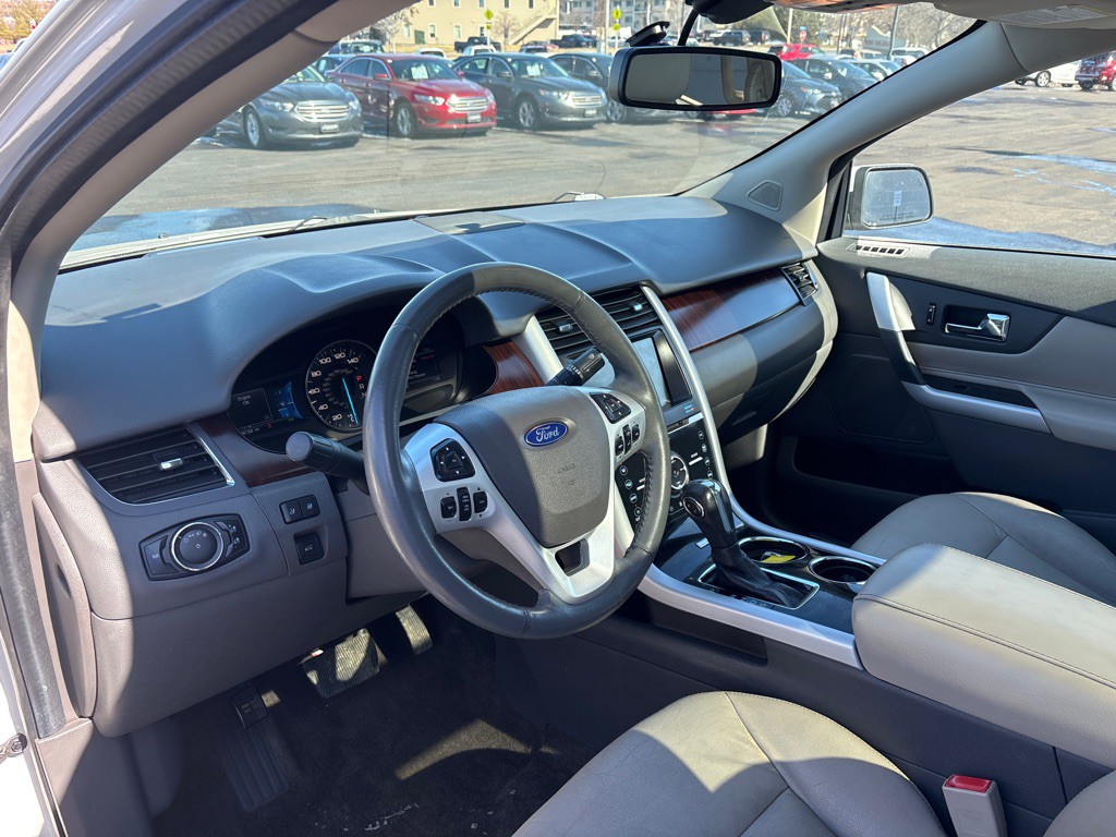 2014 Ford Edge Image 13