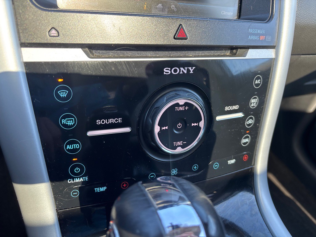 2014 Ford Edge Image 22