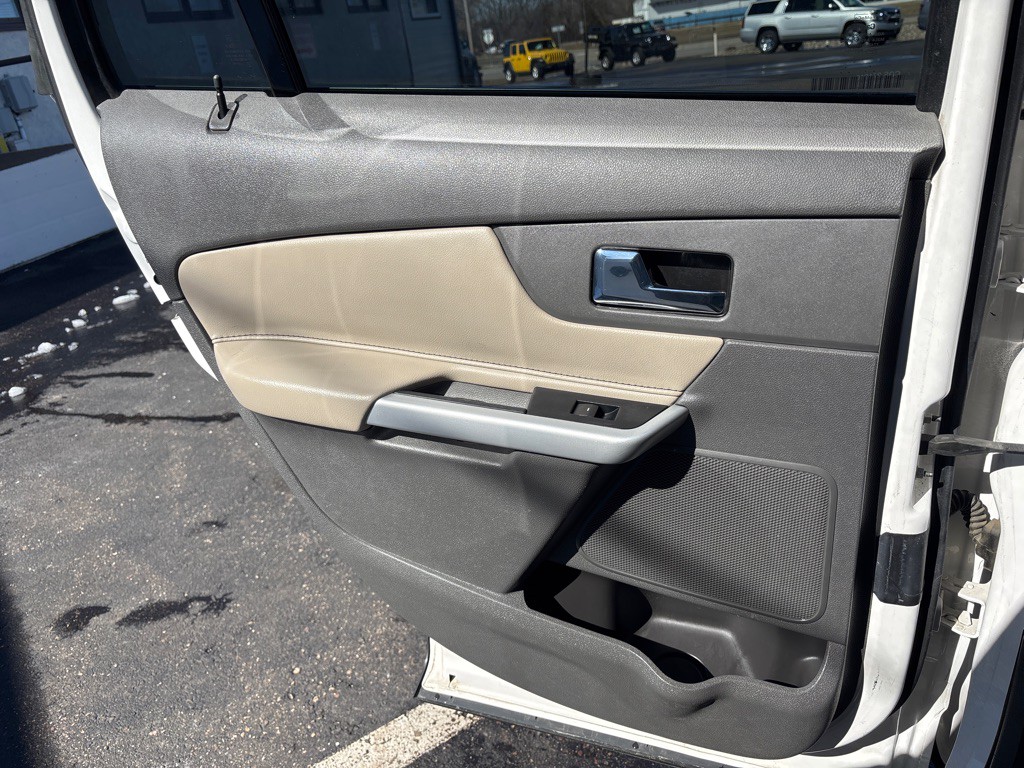 2014 Ford Edge Image 27