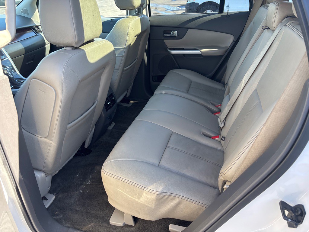 2014 Ford Edge Image 28