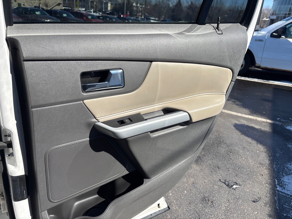 2014 Ford Edge Image 31