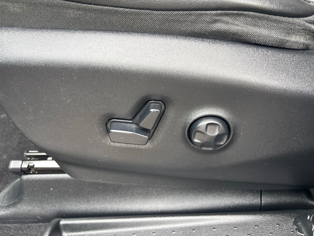 2018 Chrysler Pacifica Image 12