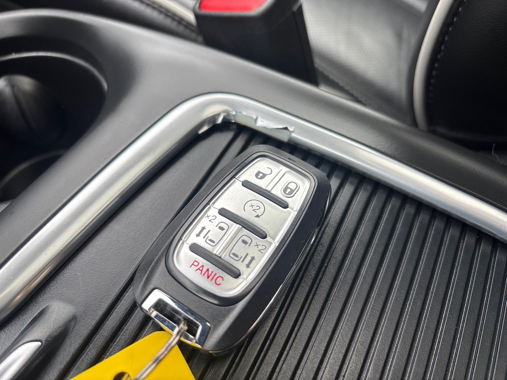 2018 Chrysler Pacifica Image 28