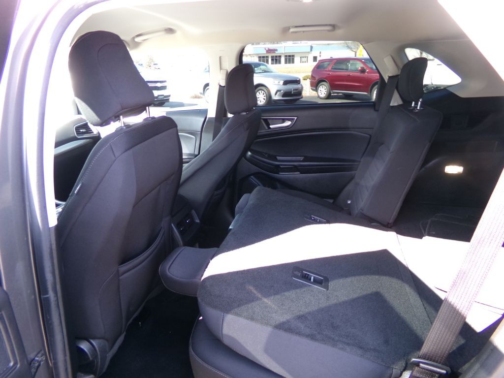 2023 Ford Edge Image 30