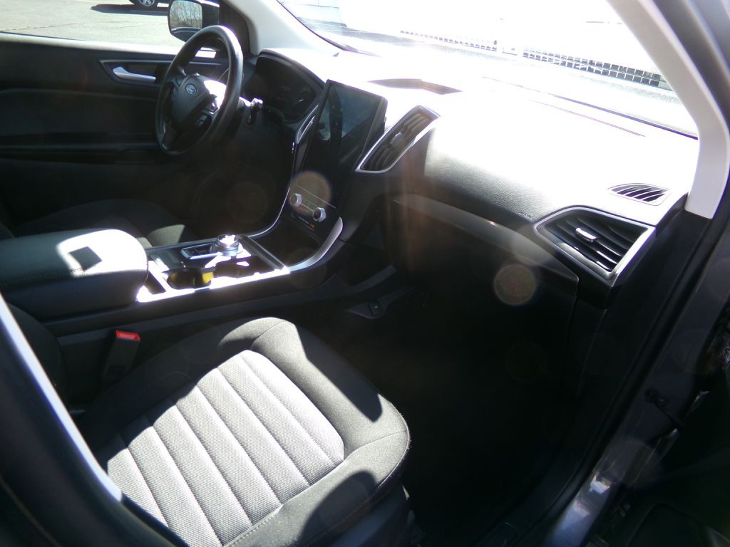 2023 Ford Edge Image 34