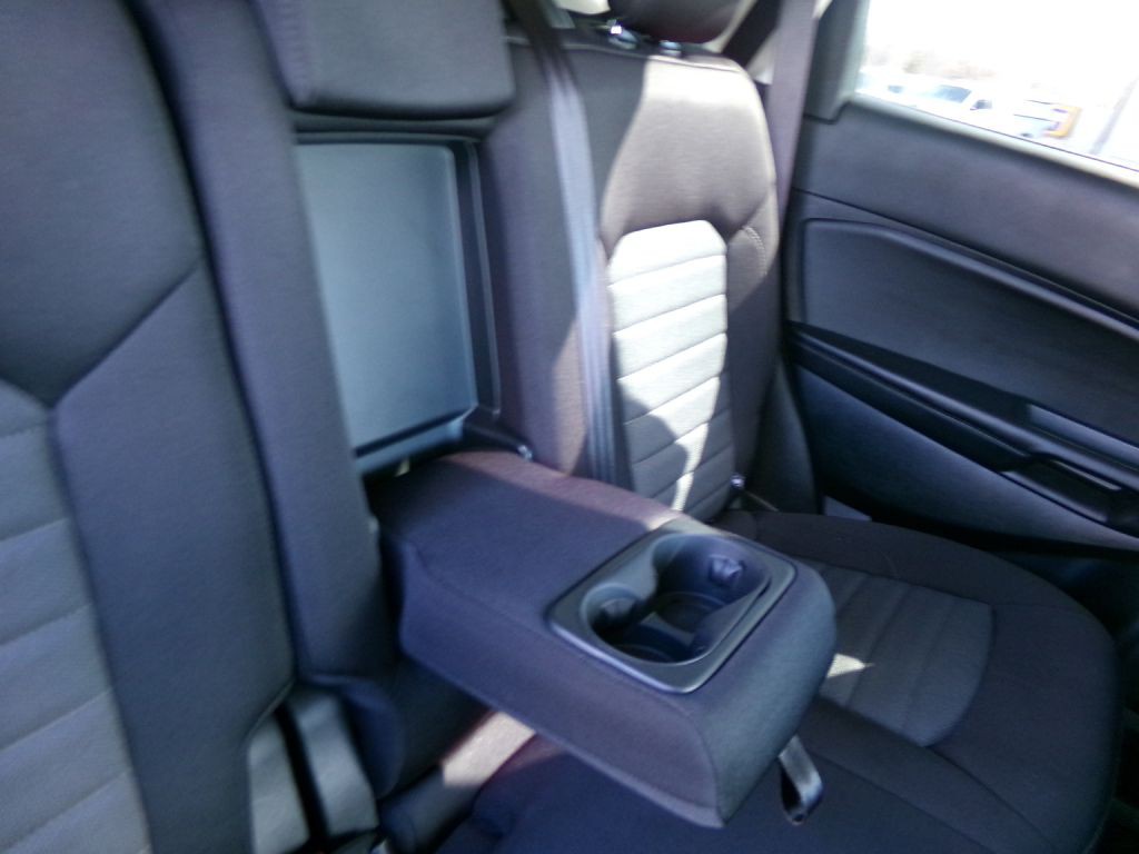 2023 Ford Edge Image 38