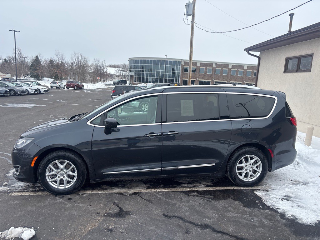 2020 Chrysler Pacifica Image 6