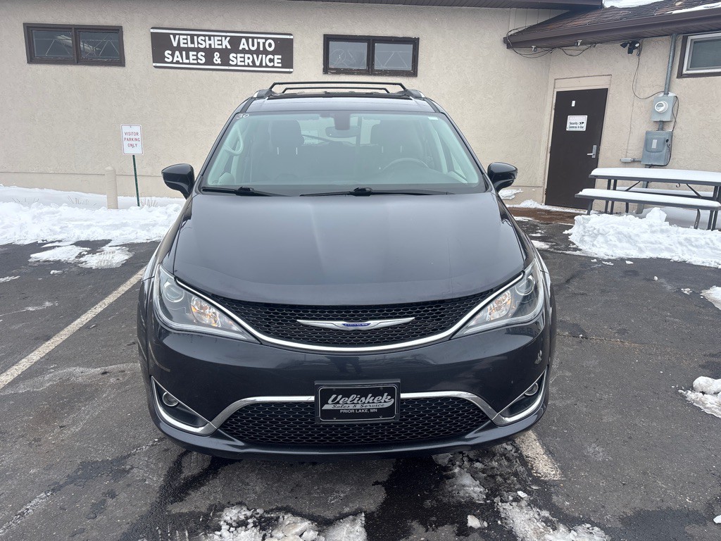 2020 Chrysler Pacifica Image 8