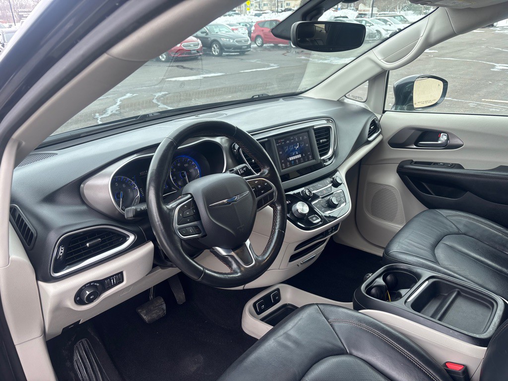 2020 Chrysler Pacifica Image 13