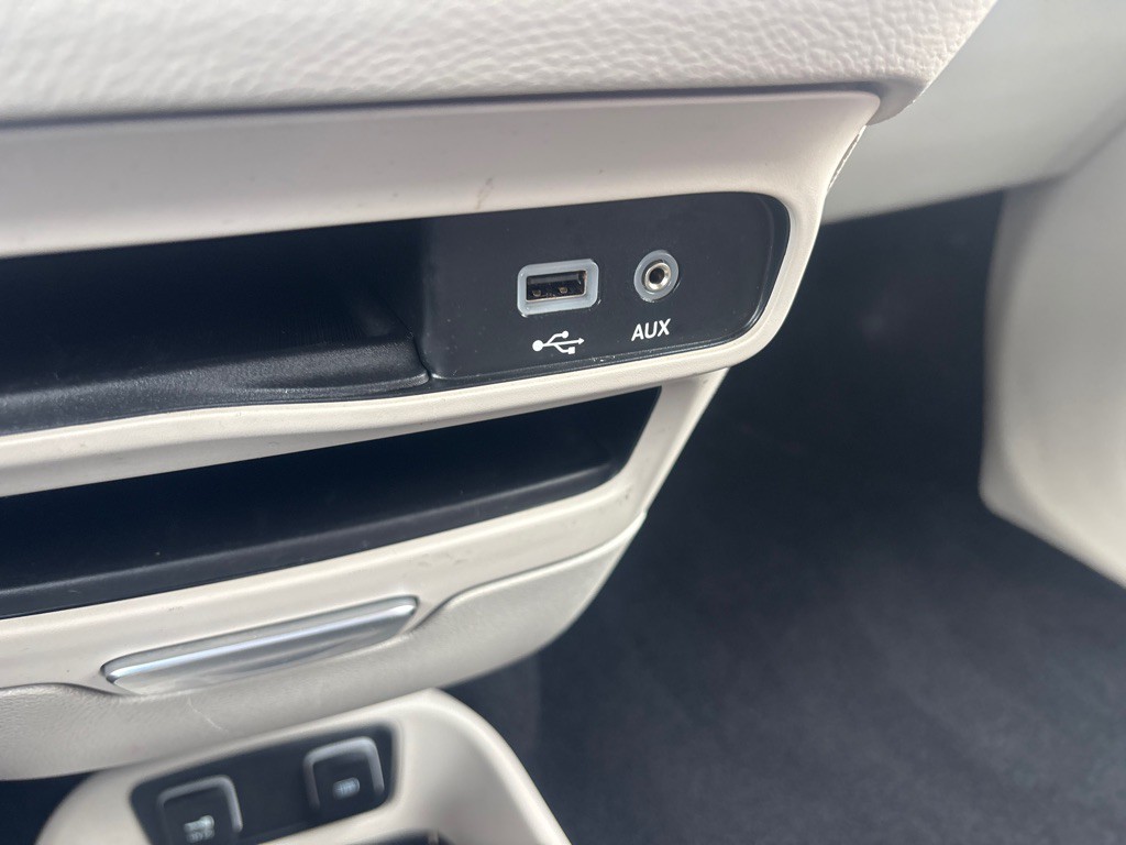 2020 Chrysler Pacifica Image 25