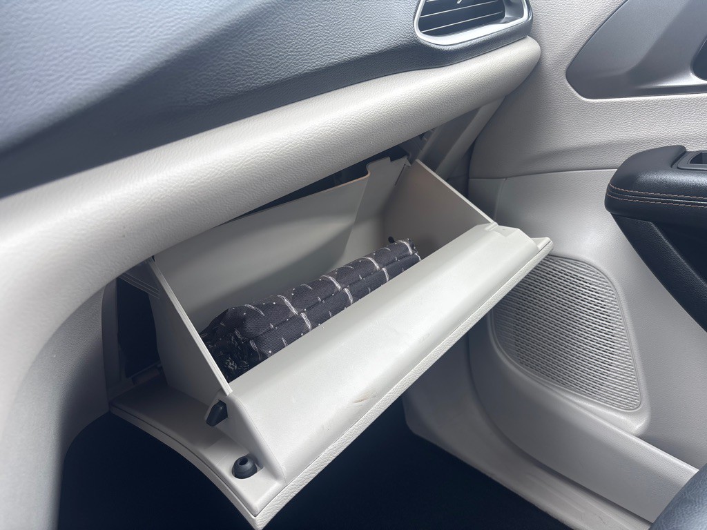 2020 Chrysler Pacifica Image 27