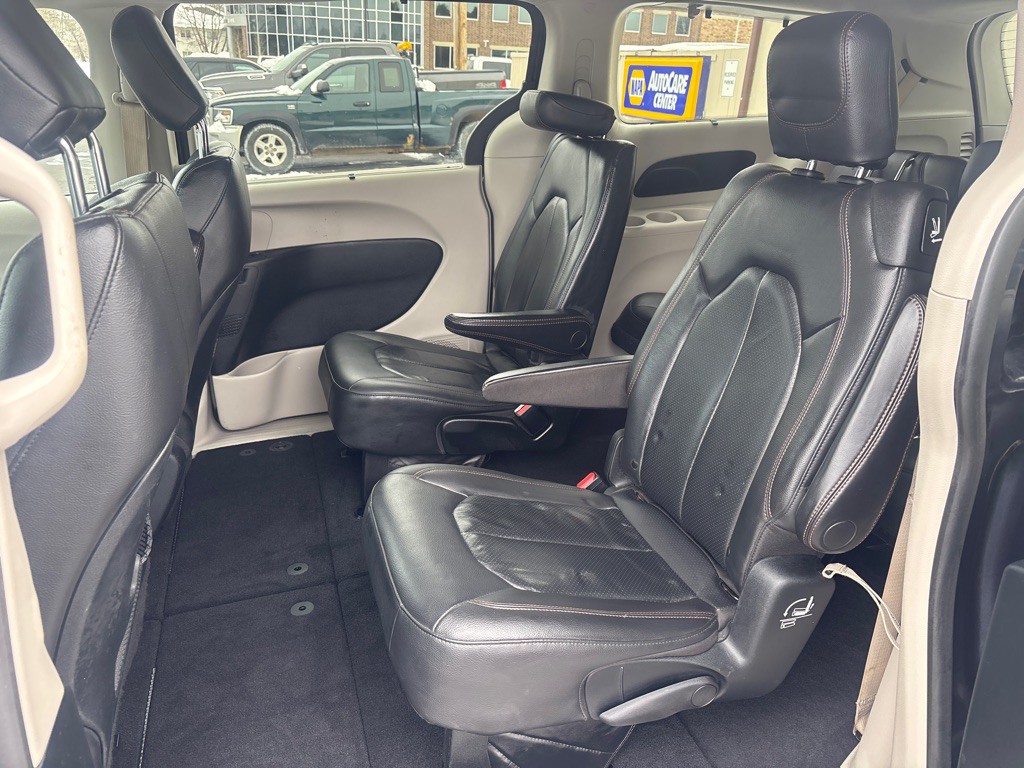 2020 Chrysler Pacifica Image 29