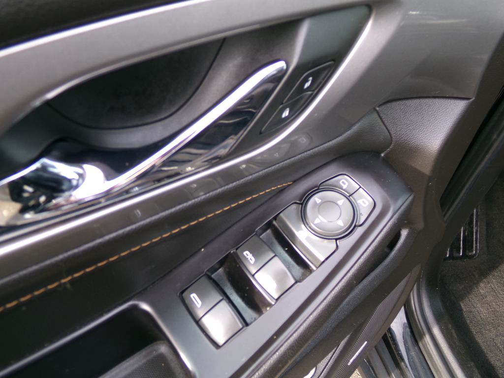 2019 Chevrolet Traverse Image 11