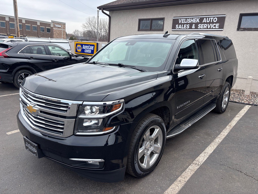 2019 Chevrolet Suburban Image 7