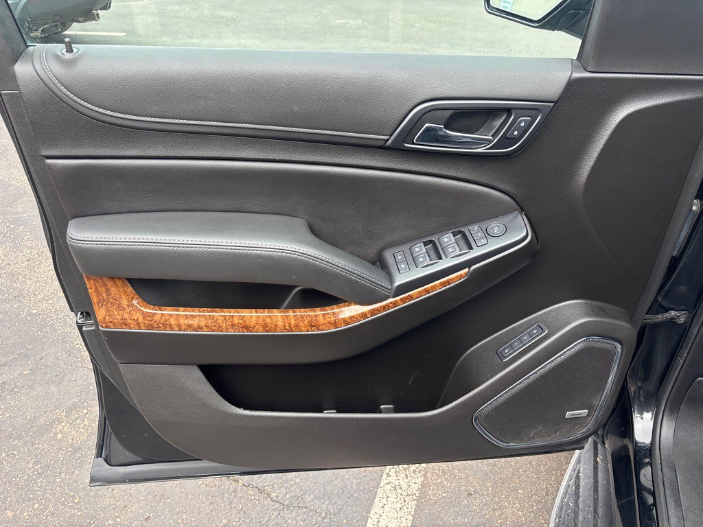 2019 Chevrolet Suburban Image 9