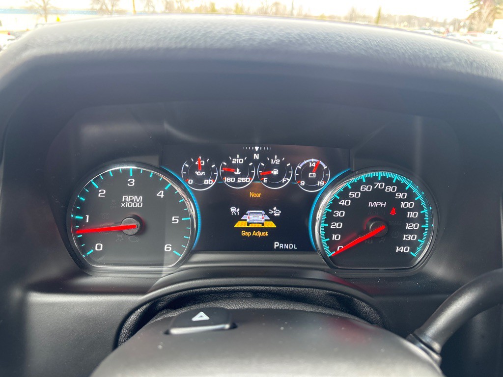 2019 Chevrolet Suburban Image 21