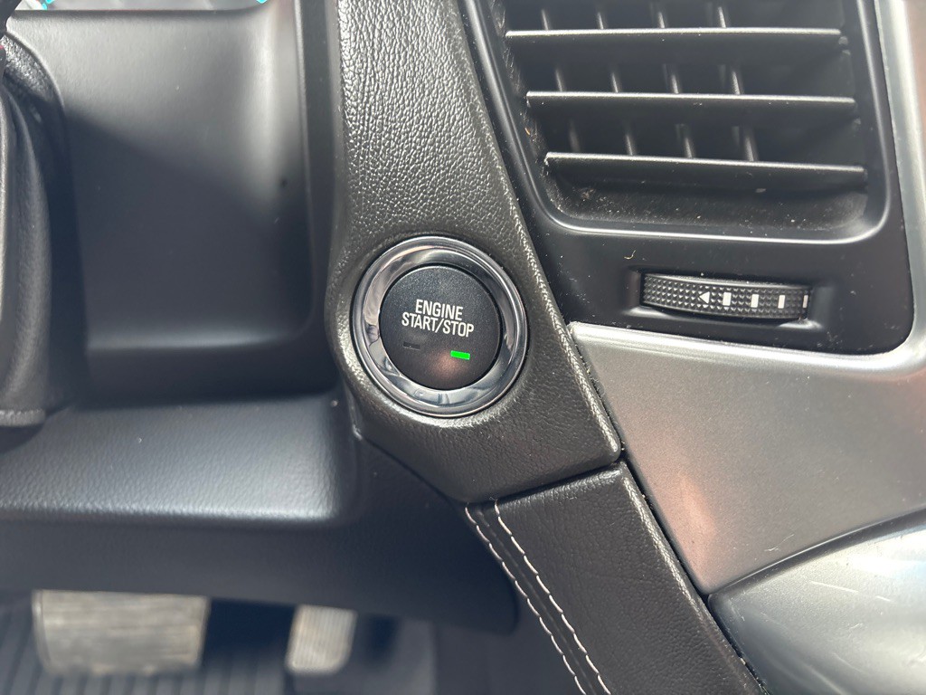 2019 Chevrolet Suburban Image 23