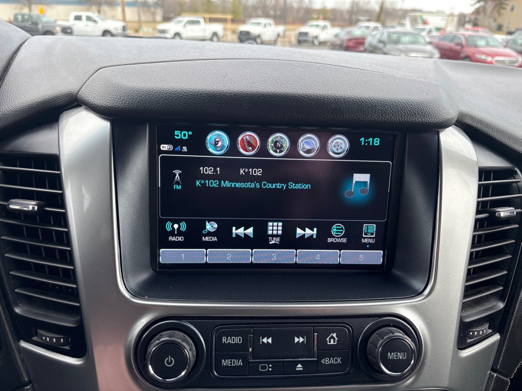 2019 Chevrolet Suburban Image 24