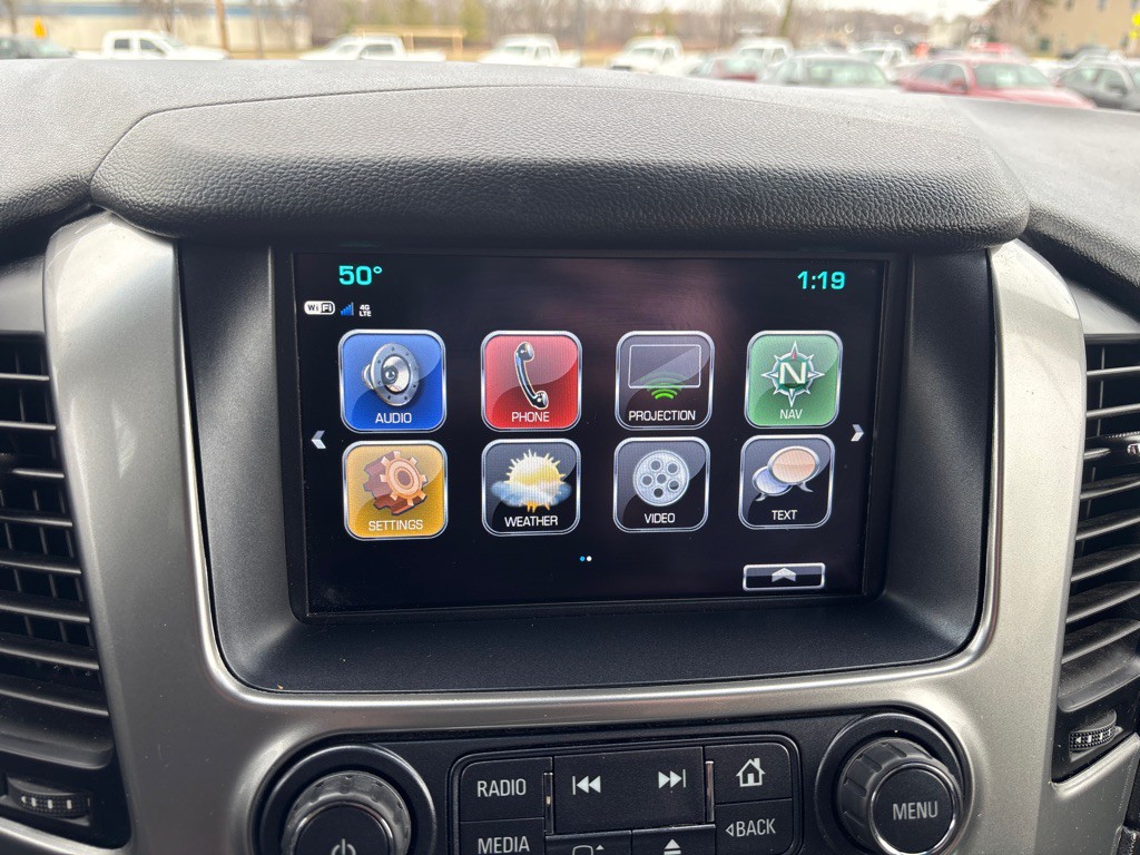 2019 Chevrolet Suburban Image 27