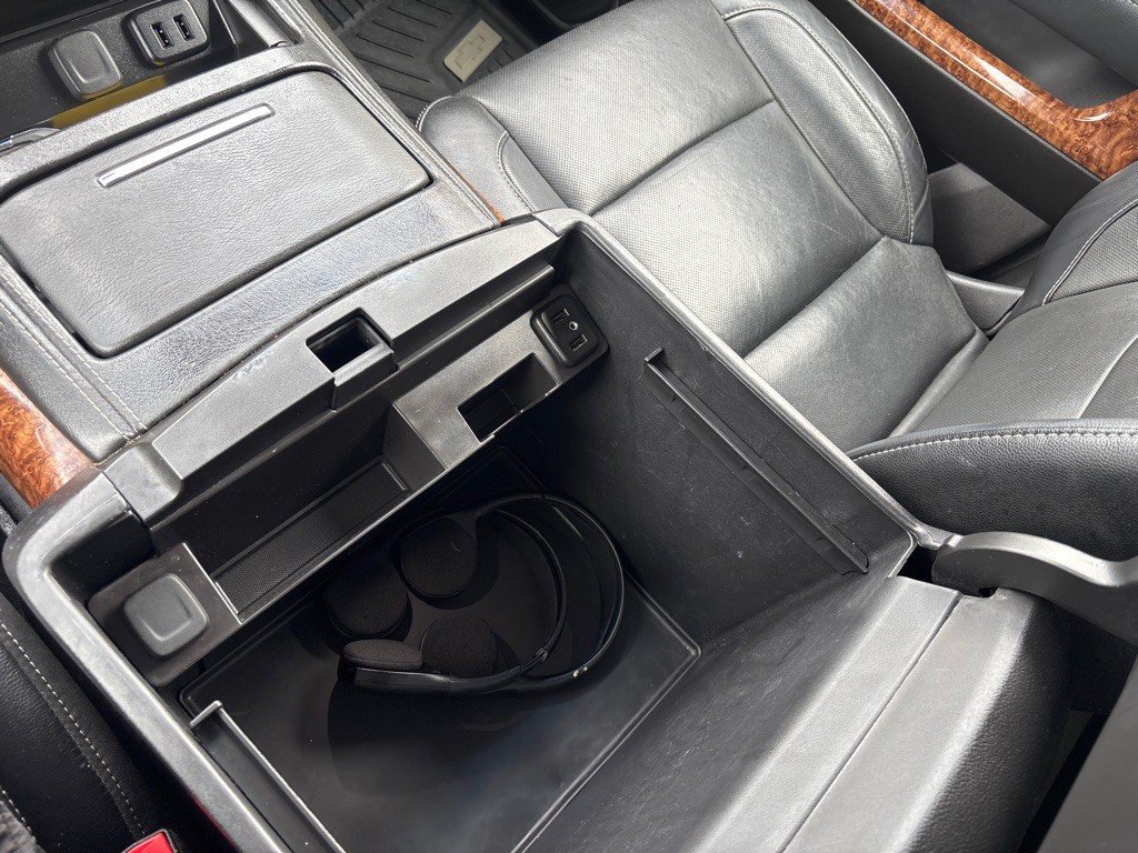 2019 Chevrolet Suburban Image 31