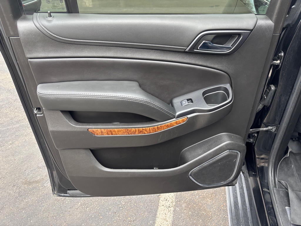 2019 Chevrolet Suburban Image 35