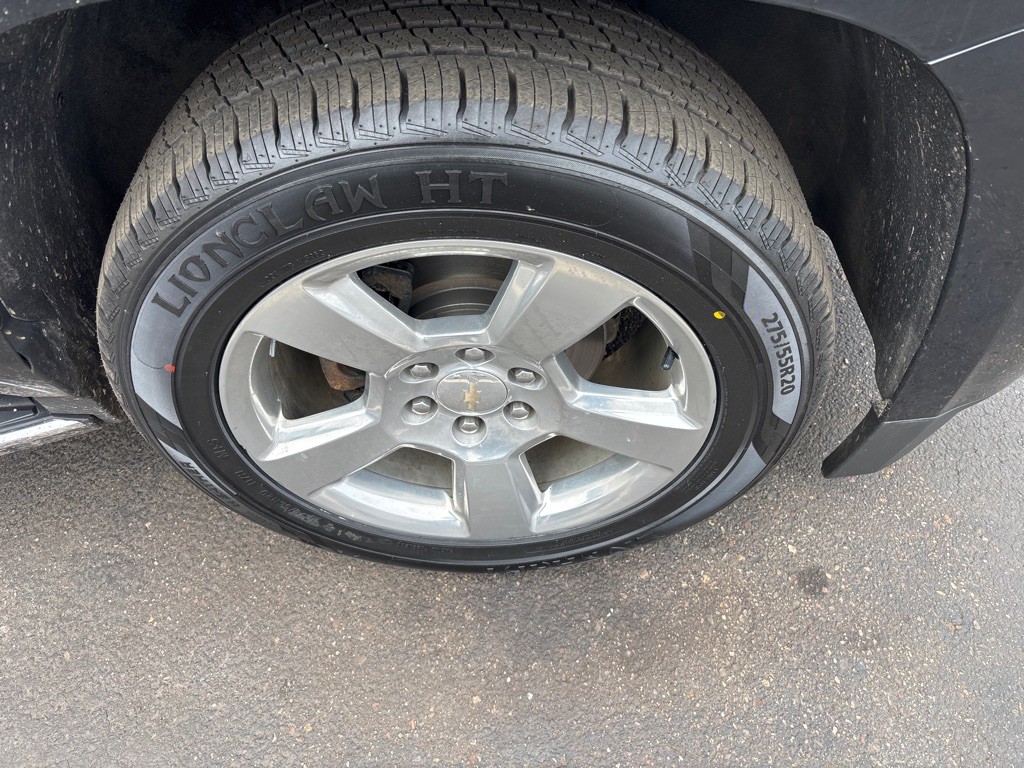 2019 Chevrolet Suburban Image 50