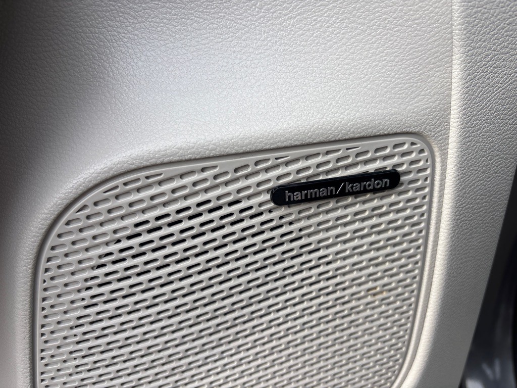 2022 Chrysler Pacifica Image 12