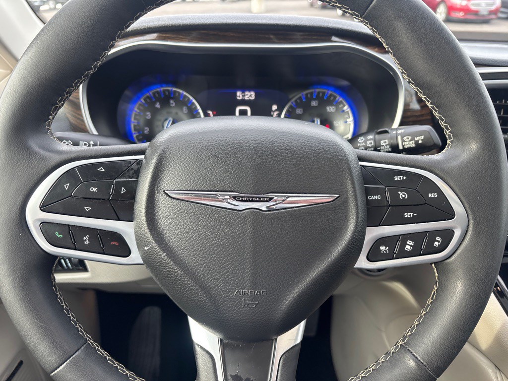 2022 Chrysler Pacifica Image 17