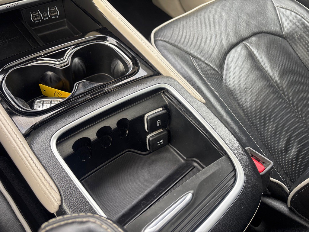 2022 Chrysler Pacifica Image 28