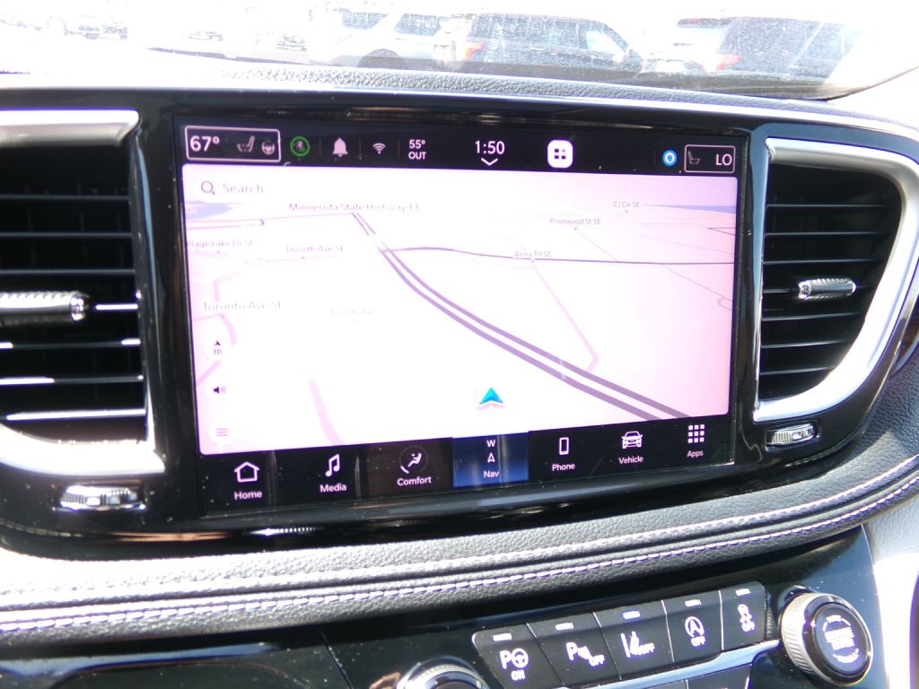 2022 Chrysler Pacifica Image 25
