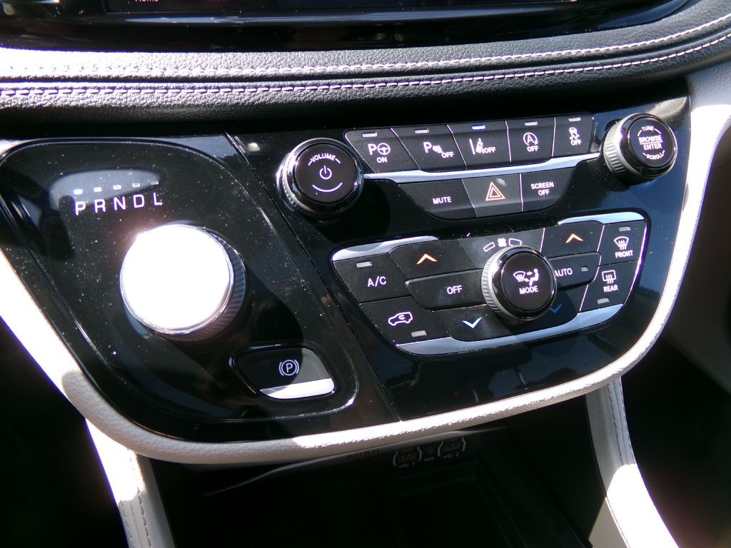 2022 Chrysler Pacifica Image 31