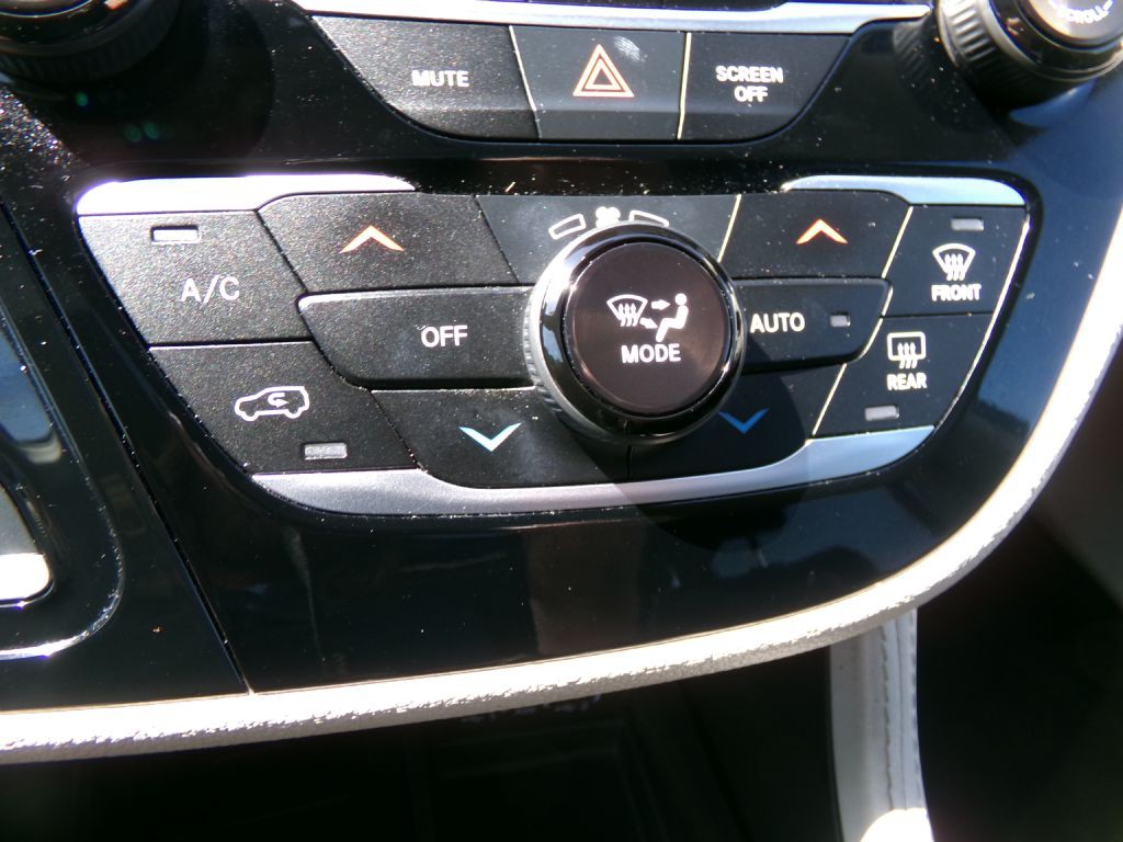 2022 Chrysler Pacifica Image 33