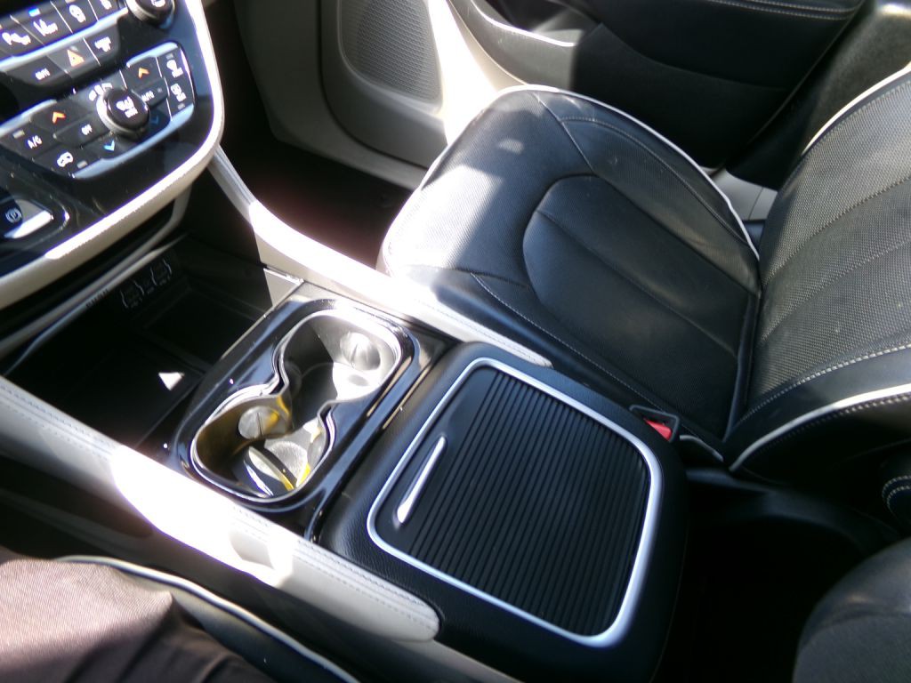 2022 Chrysler Pacifica Image 37