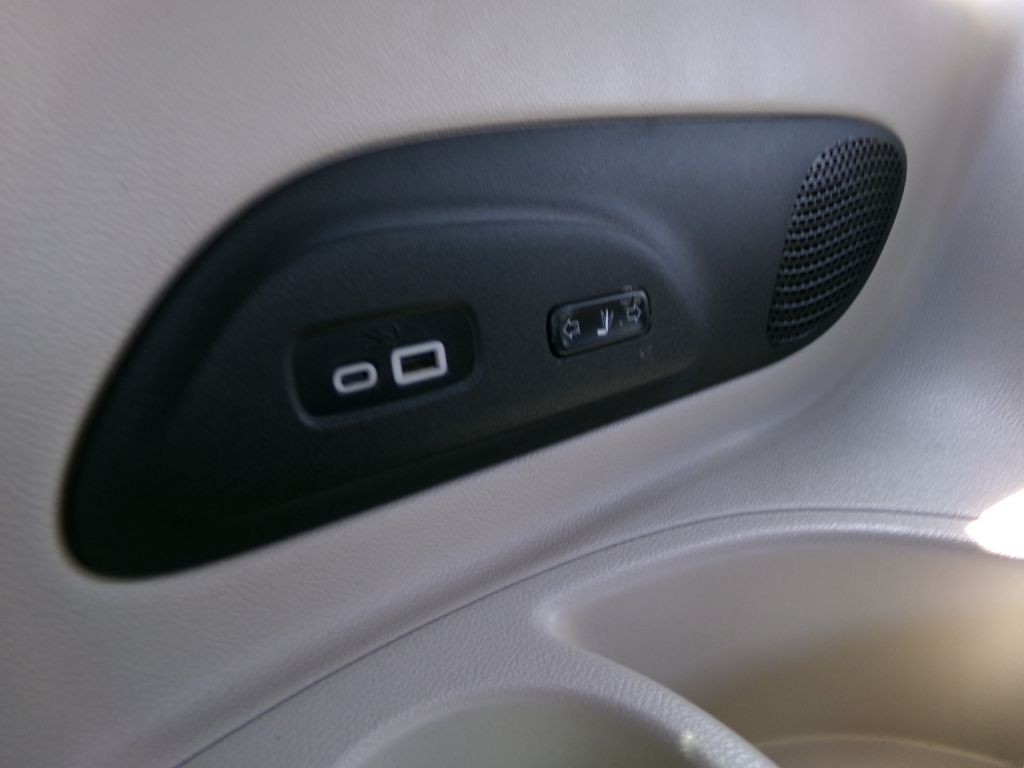 2022 Chrysler Pacifica Image 64