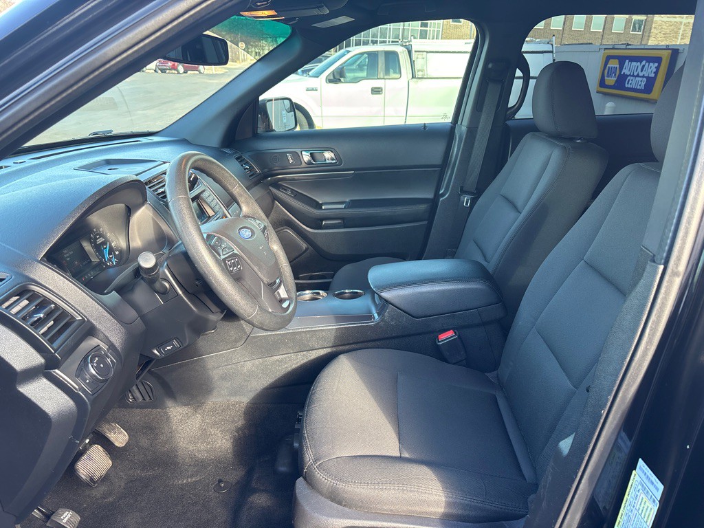 2016 Ford Explorer Image 12