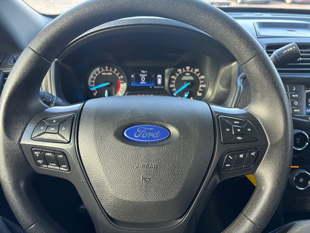 2016 Ford Explorer Image 15