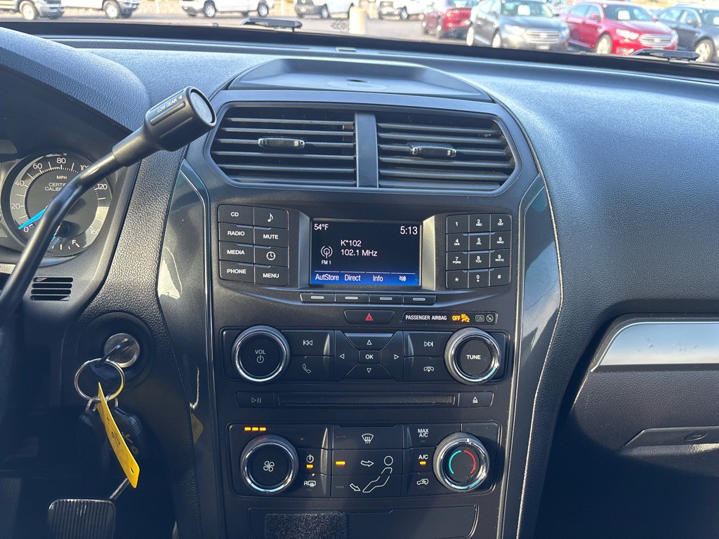 2016 Ford Explorer Image 17