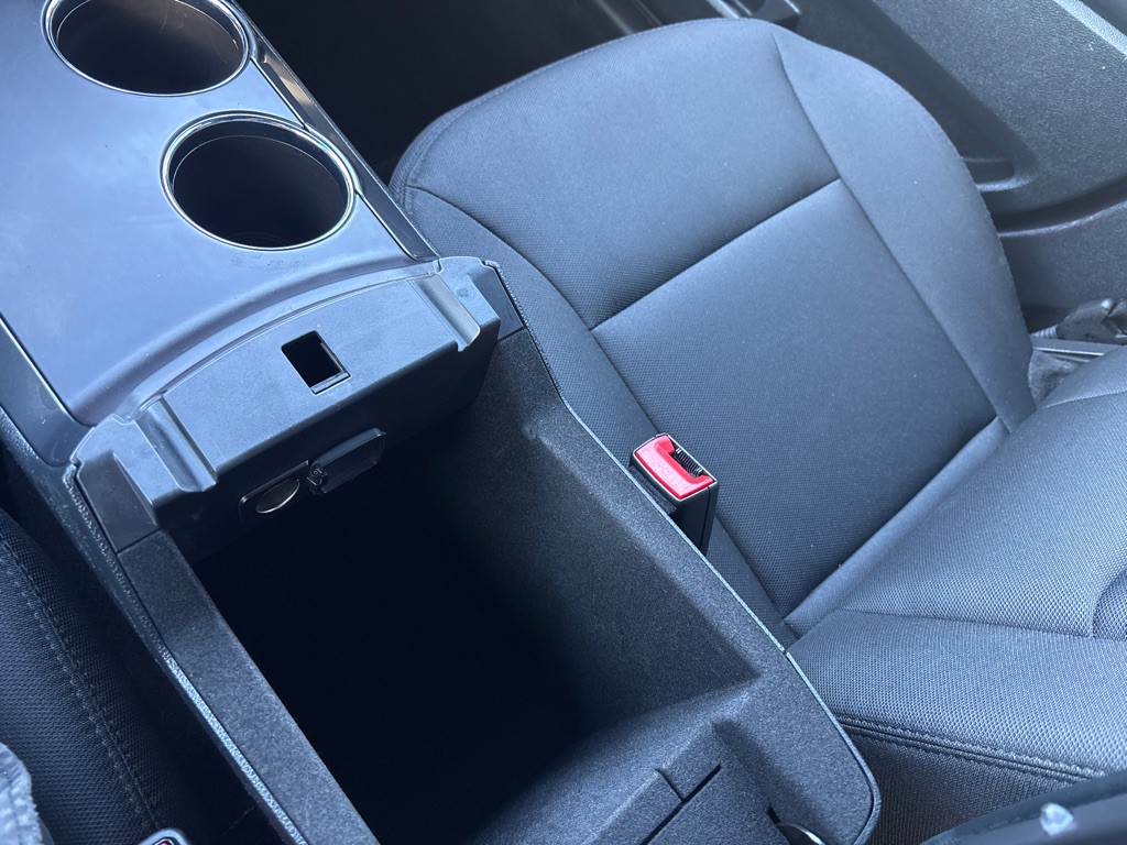 2016 Ford Explorer Image 19