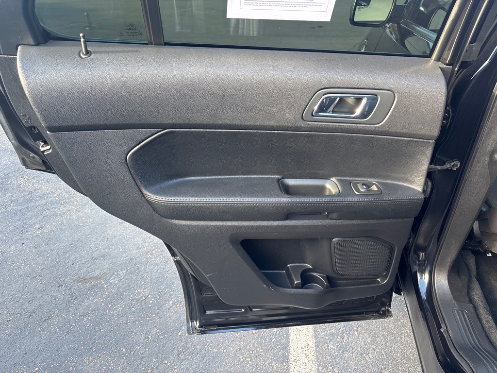 2016 Ford Explorer Image 21