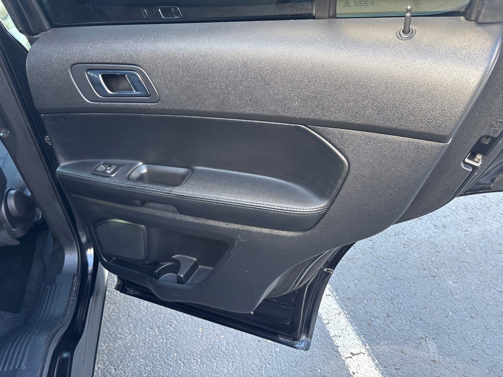 2016 Ford Explorer Image 24