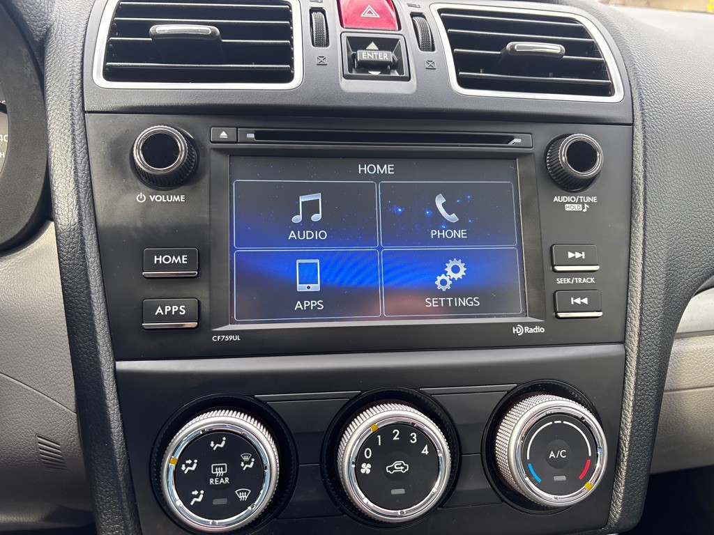 2018 Subaru Forester Image 19