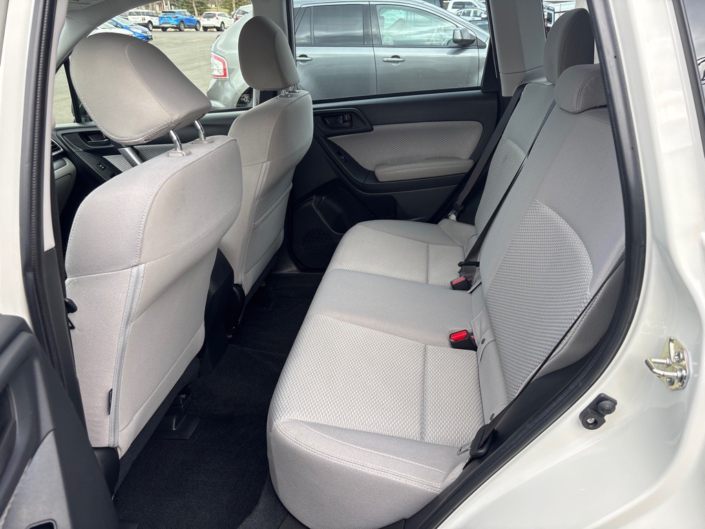 2018 Subaru Forester Image 23