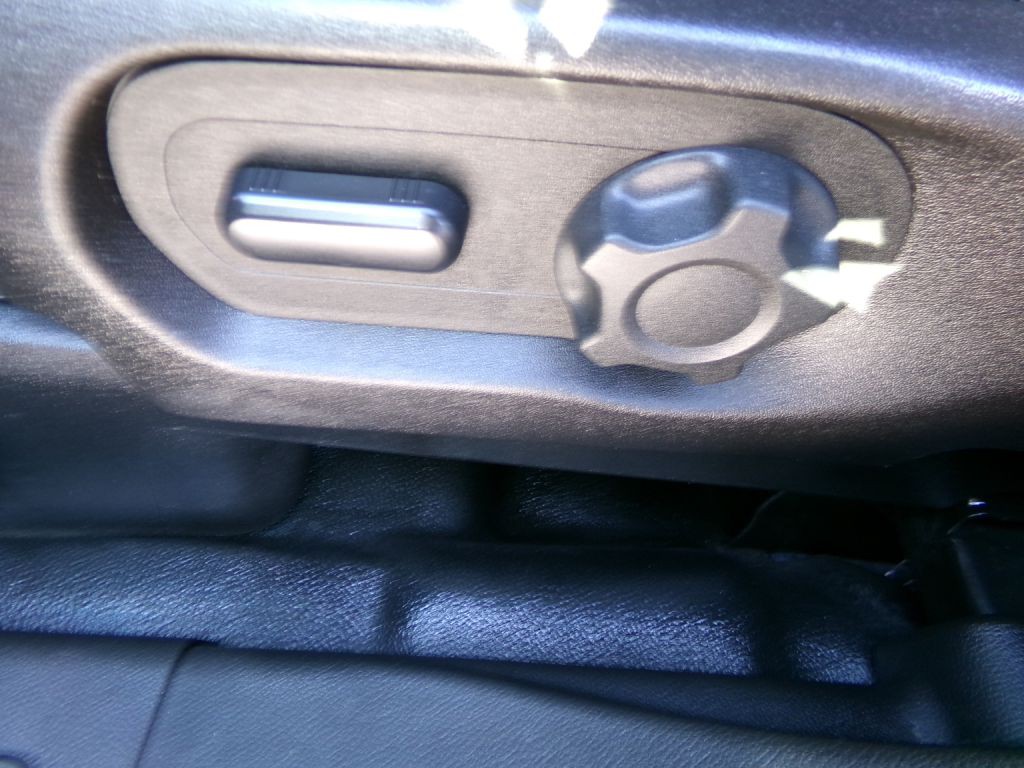 2015 Ford Explorer Image 12