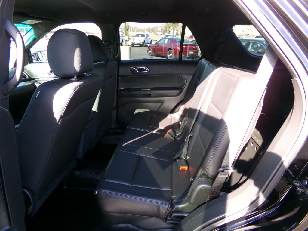 2015 Ford Explorer Image 25