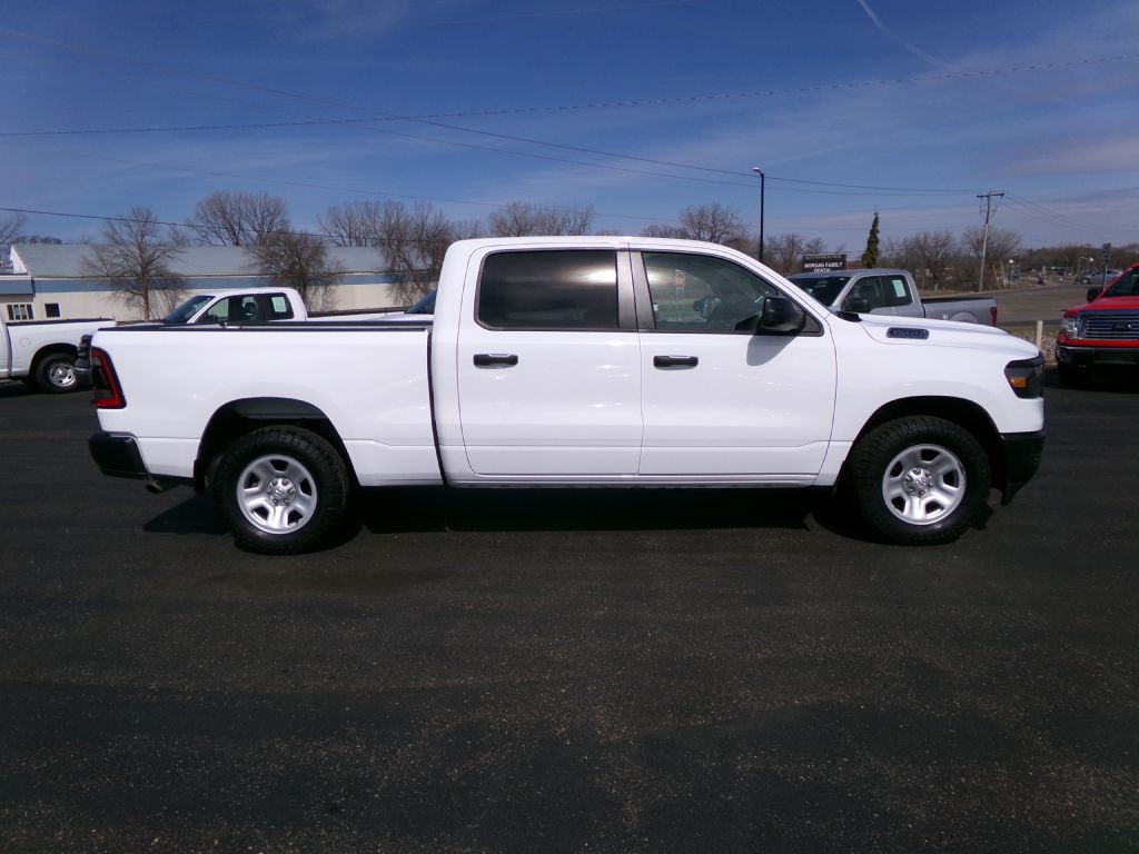 2023 RAM 1500 Image 2