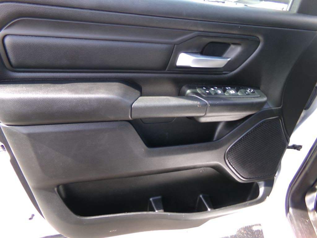 2023 RAM 1500 Image 10